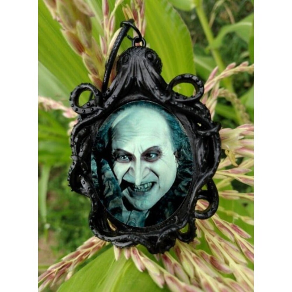 Batman Returns Pendant The Penguin Danny Devito Gotham Villain Necklace